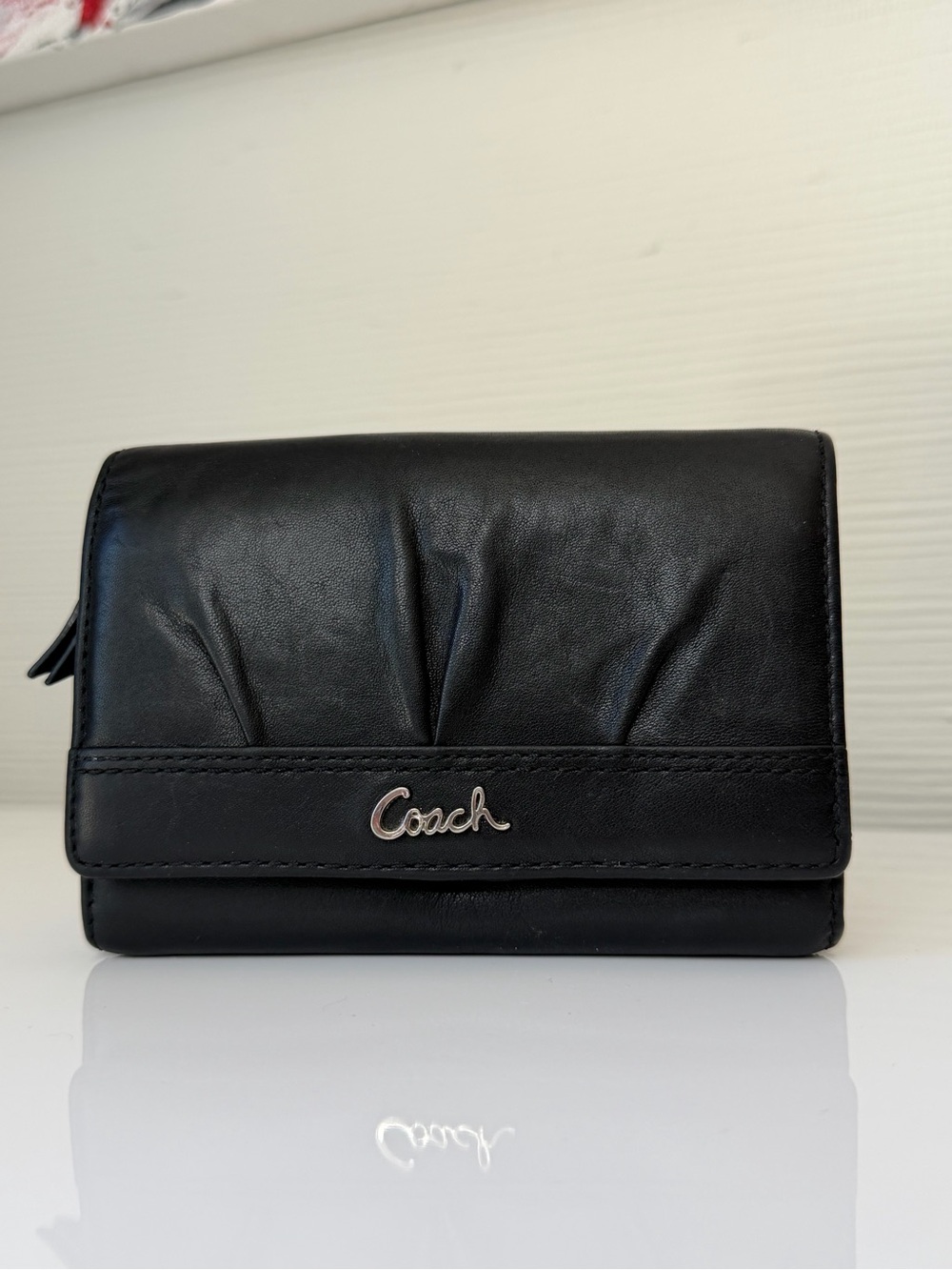 🖤Coach Black Leather Pleated Wallet Blue Satin Interior Zip Coin Pocket